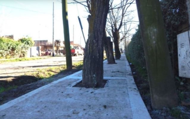 Insólitas veredas en Chascomús: ¿Por dónde pasan los peatones? | Actualidad