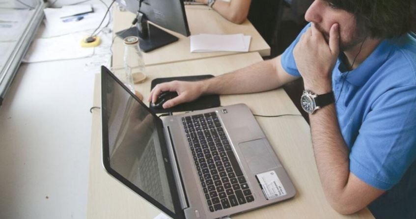 Miles de páginas web se cayeron en todo el mundo por una falla de Akamai | Tecno