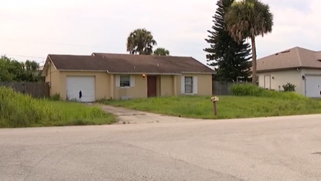 Una mujer encerraba a su hija con autismo en una jaula | Internacionales