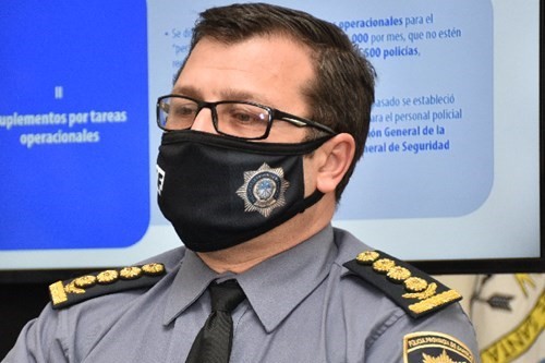 Solicitan la renuncia del subjefe de la Policía de Santa Fe luego de allanar su casa por irregularidades con autopartes | Actualidad
