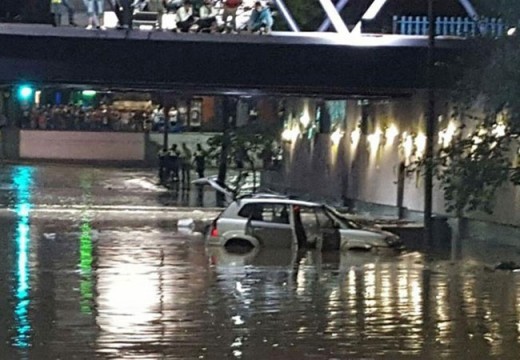 La salvó de un temporal en Tucumán, la chica lo recompensó con 300 pesos y él se lo devolvió con una carta | Actualidad