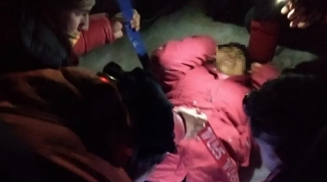 Rescataron a una mujer que se tiró de culipatín, chocó contra una piedra y se fracturó una pierna | Actualidad