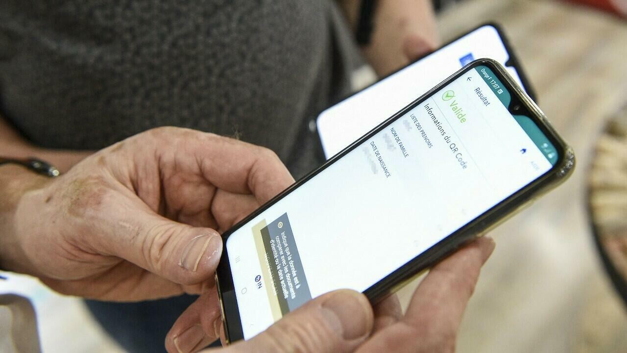 Pese a las protestas, Francia exigirá el pase sanitario para ingresar a establecimientos a partir de este lunes | Internacionales