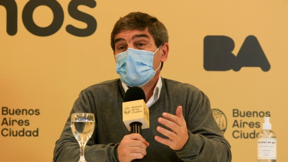 Quirós, sobre la combinación de vacunas: "La seguridad es plena" | Política