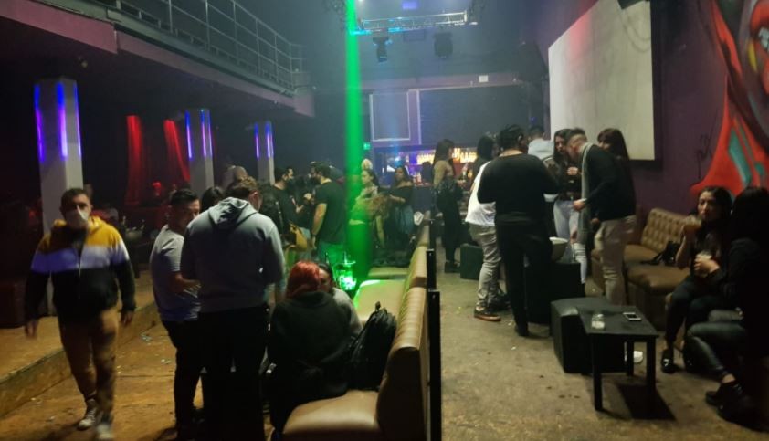 Desalojaron una fiesta clandestina en Palermo: detuvieron a una persona y tapiaron el local | Actualidad