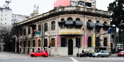 Convocan a "semaforazos" contra la demolición de la Escuela Taller del Casco Histórico porteño | Actualidad
