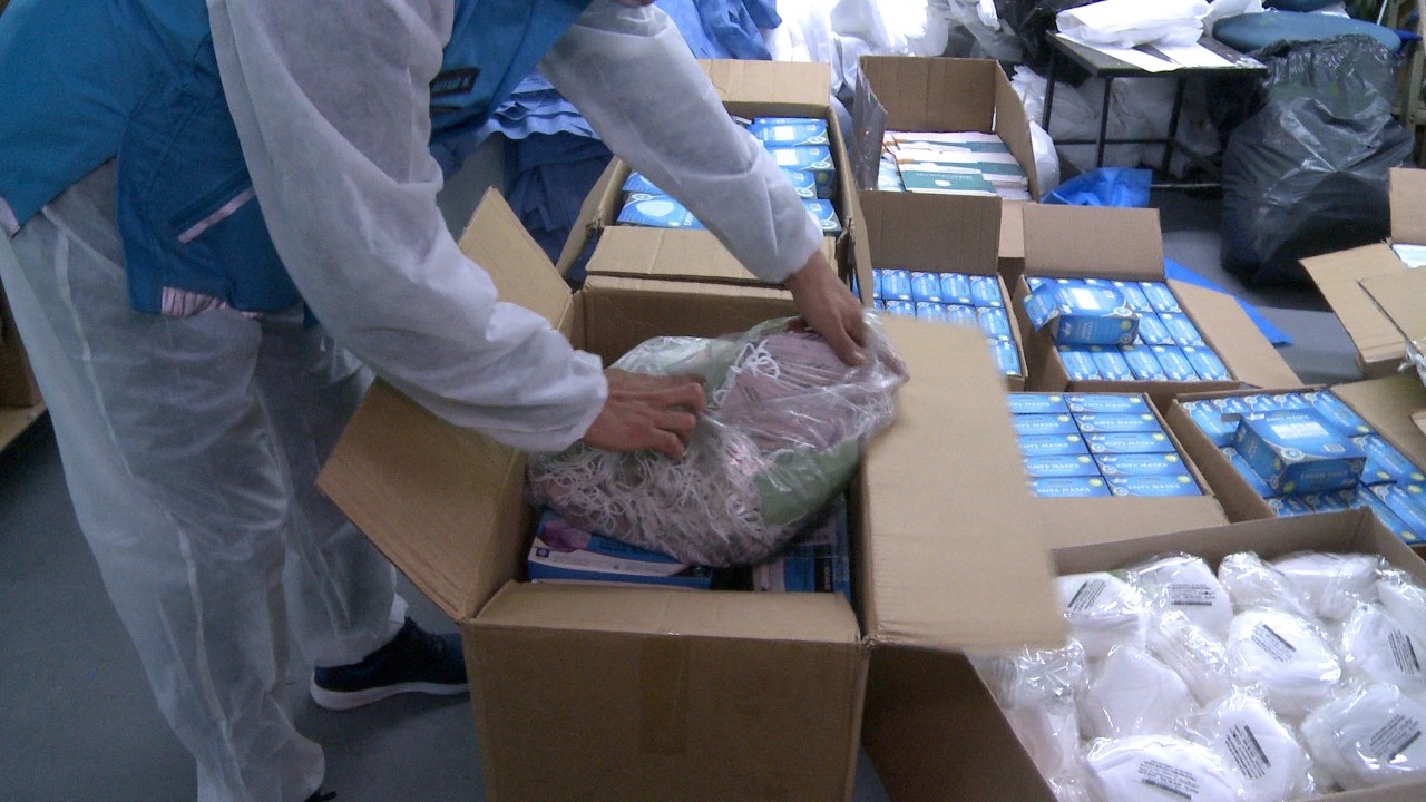 Ocho detenidos por producir y comercializar barbijos falsos | Actualidad