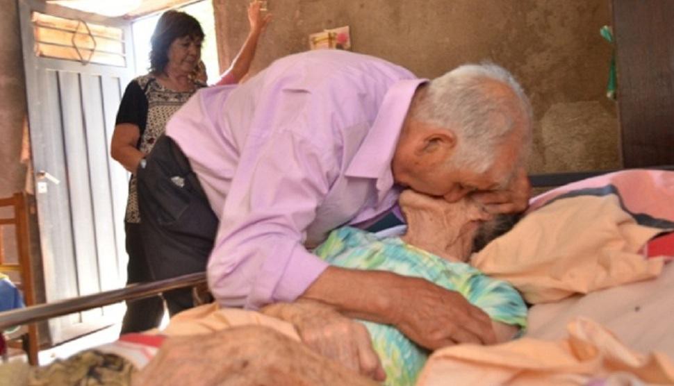 A los 83 años buscaba a sus hermanos y encontró a su mamá de 104 | Actualidad