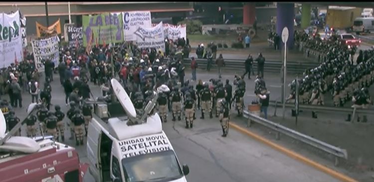 Puente Pueyrredón: trabajadores tercerizados de Edesur amenazan con un corte | Actualidad