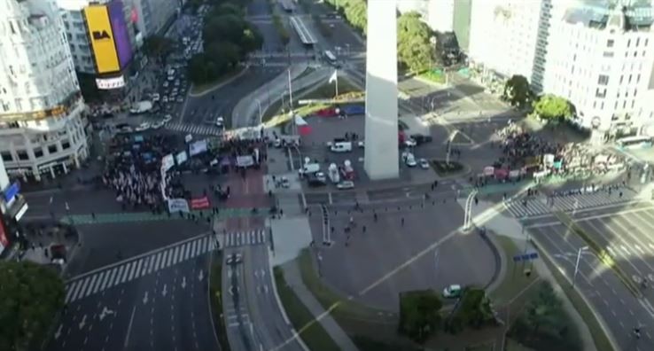 Convocan a marcha al Obelisco en repudio al festejo en Olivos | Política