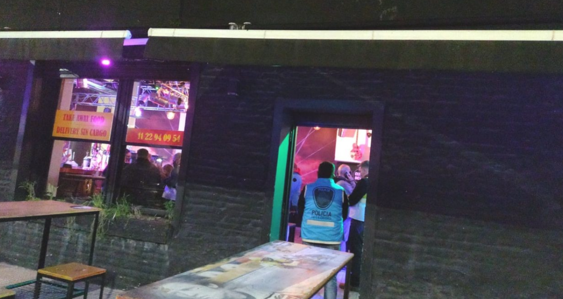 Detuvieron a dos encargadas de un restaurante de Palermo: había una fiesta clandestina con 100 personas | Actualidad