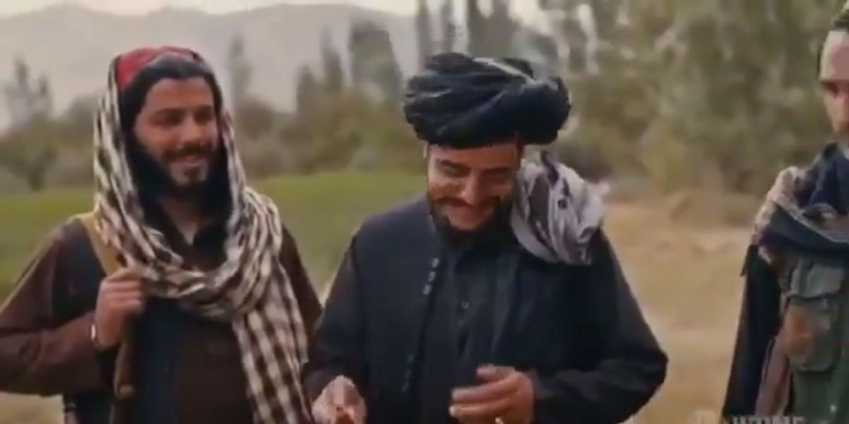 Video documento: talibanes se tientan de risa cuando una periodista le pregunta por las mujeres en la política | Internacionales