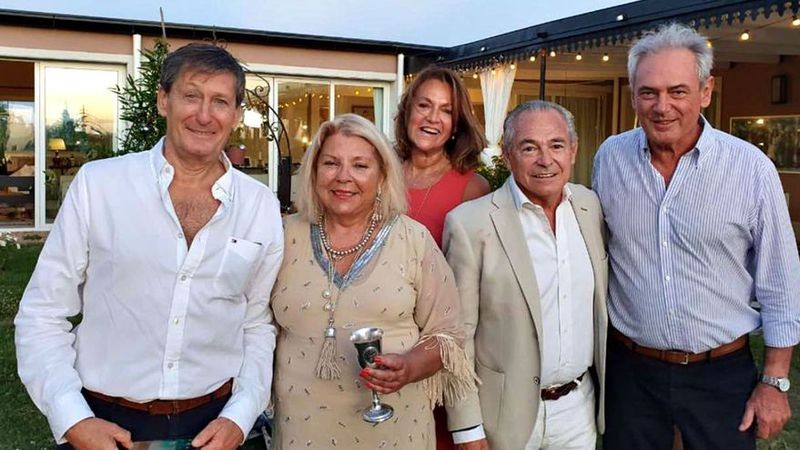 Bianco sobre el cumple de Carrió: "Había muchos sombreros mexicanos, pero ningún barbijo". | Política