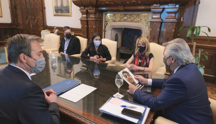 Alberto Fernández recibió a familiares del policía de la Ciudad desparecido y manifestó su "compromiso" con la búsqueda | Política