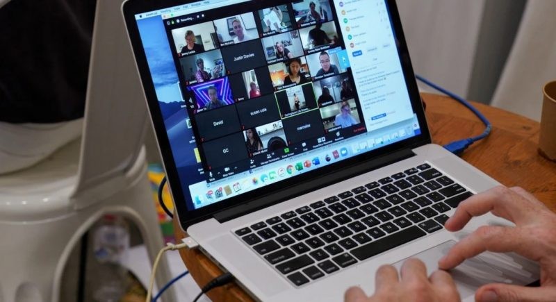 Un profesor de catequesis y formación ética mostró sus genitales en una videollamada | Actualidad