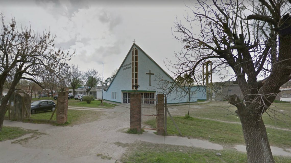 Robaron e incendiaron una parroquia en la que le dan de comer a 300 chicos | Actualidad