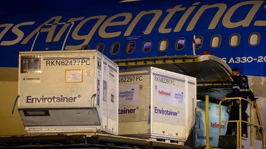 Llegó un cargamento de un millón y medio de Sinopharm y se espera otro embarque para esta noche | Actualidad