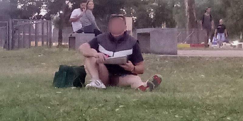 Una joven escrachó a un hombre que le mostró los genitales en un parque de Córdoba | Actualidad