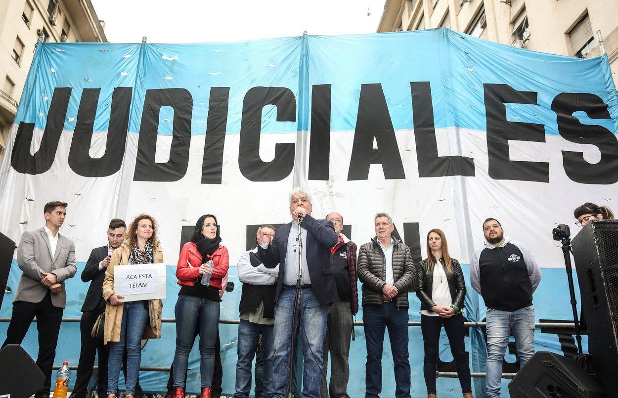 Paro y movilización de judiciales en reclamo del cumplimiento del acuerdo paritario | Actualidad