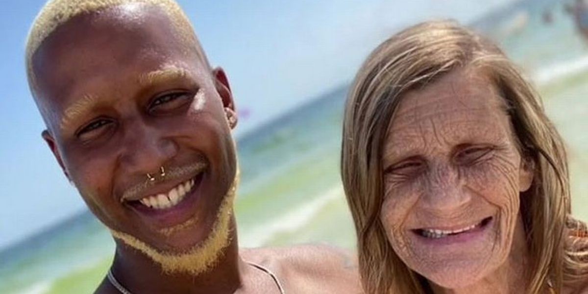 Él tiene 24 años, ella 61, son pareja y abrieron una cuenta en OnlyFans | Internacionales