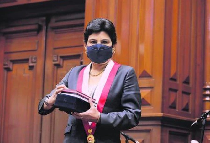 Congresista apareció bañándose en una sesión virtual en Perú: "Pido disculpas" | Internacionales