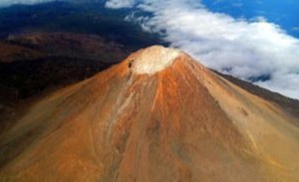 Alerta máxima en las islas Canarias por un volcán con intensa actividad sísmica | Clima, naturaleza y medio ambiente