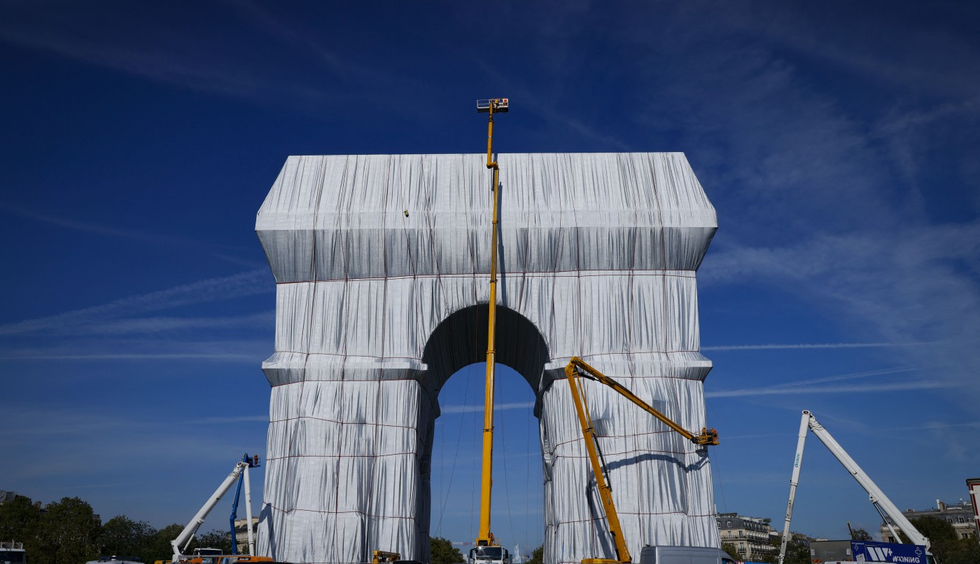 Inauguran el Arco de Triunfo empaquetado por el artista Christo con un costo de U$S 16 millones | Internacionales