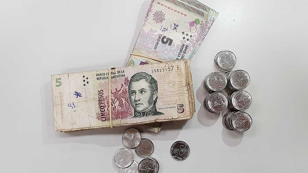 Extendieron el plazo para cambiar billetes de $5 por monedas: hasta cuándo se podrán usar | Actualidad