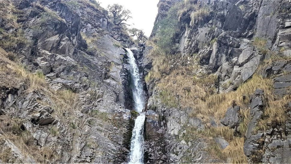 Jujuy: mujer que hacía trekking cayó desde una cascada | Actualidad