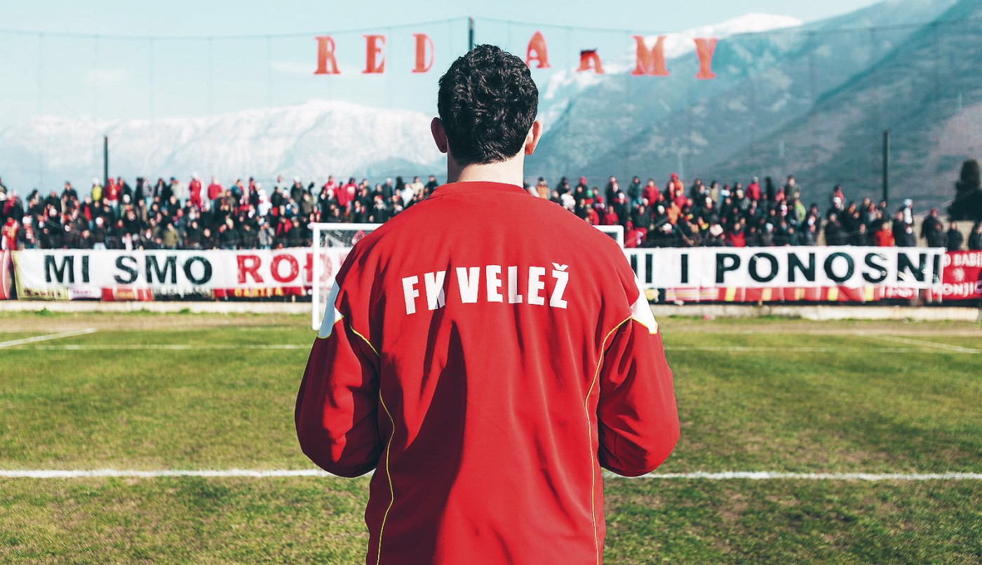 Hinchas del Velez Mostar prendieron fuego el auto de un árbitro de fútbol | Deportes