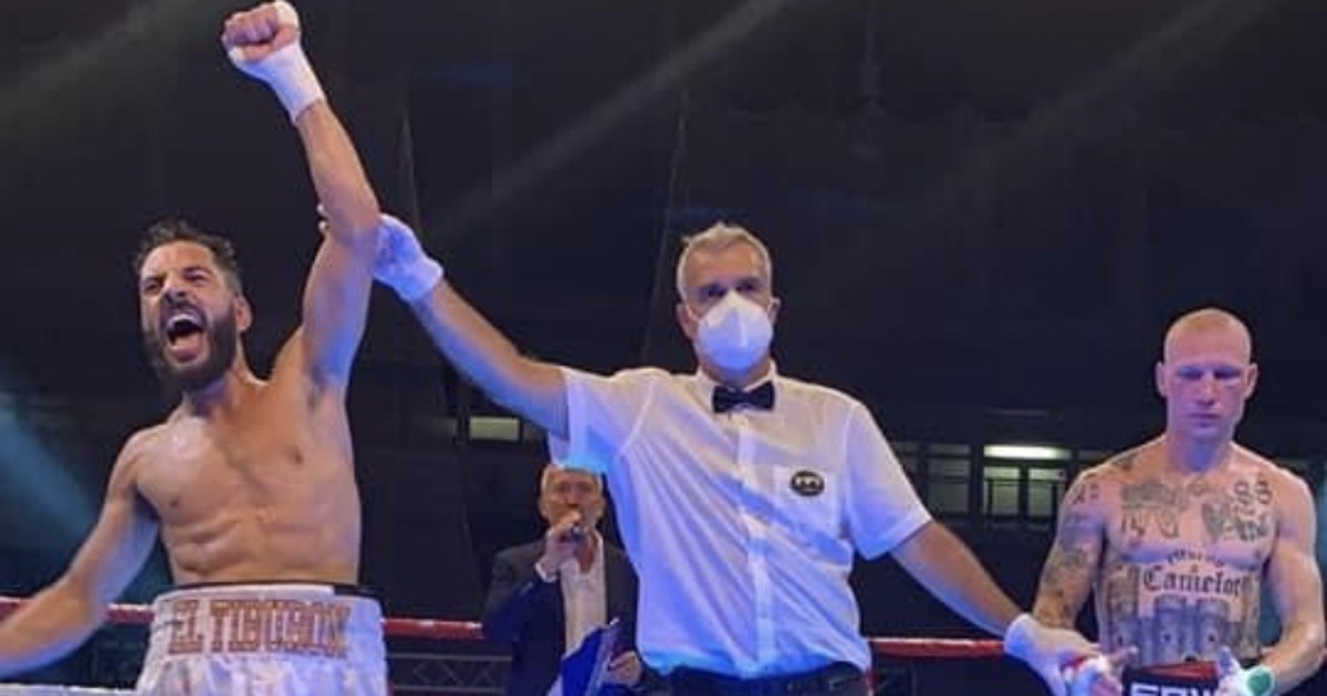 Polémica por un boxeador italiano que exhibe tatuajes nazis | Política