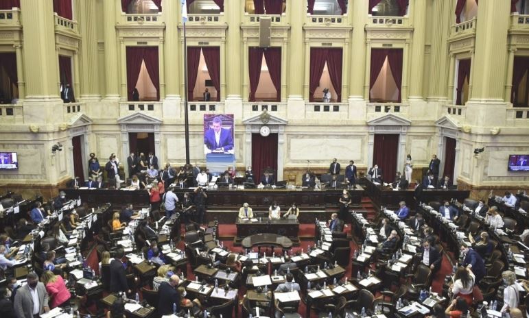 Con el levantamiento de las restricciones, el Congreso acelera la vuelta a la presencialidad | Política