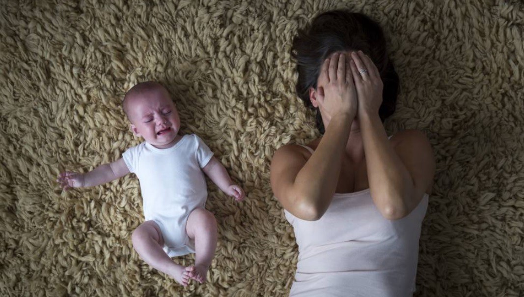 "Nadie me avisó que la maternidad era ésto": Relatos de mamás al borde de un ataque de nervios | Actualidad