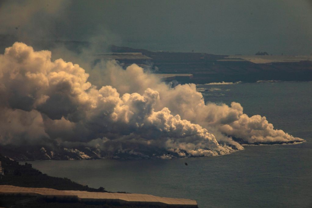 Expertos afirman que la lava volcánica afectará la biodiversidad marina en Canarias | Clima, naturaleza y medio ambiente
