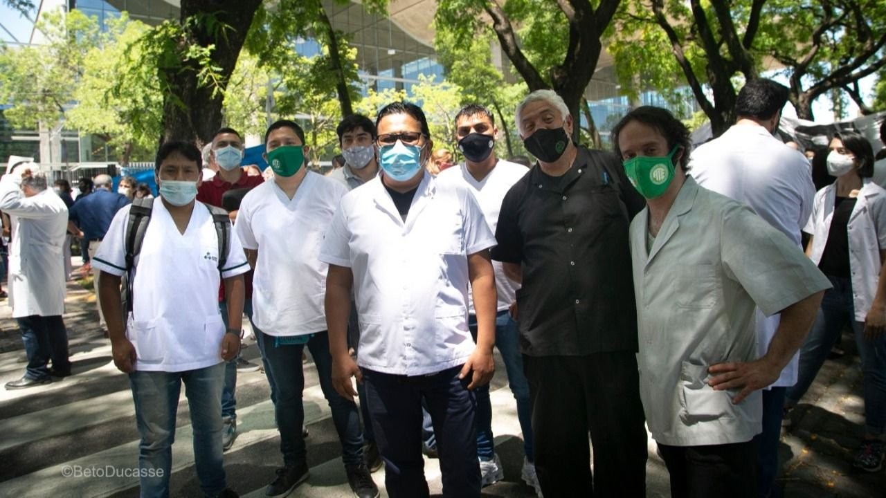 Enfermeros porteños denunciaron cientos de despidos encubiertos | Actualidad