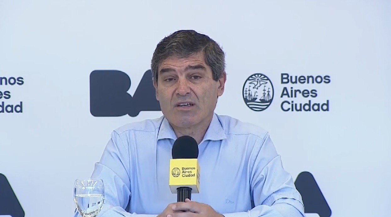 Quirós dio una fecha tentativa para una tercera dosis de la vacuna contra el coronavirus | Actualidad