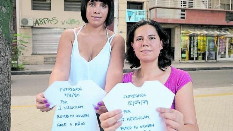 Se dieron cuenta que son hermanas 30 años después: vendidas por la misma partera | Actualidad