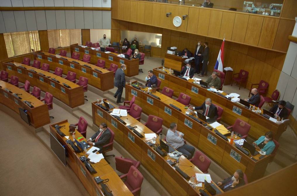 El Senado se quedó sin línea telefónica por falta de pago en Paraguay | Internacionales