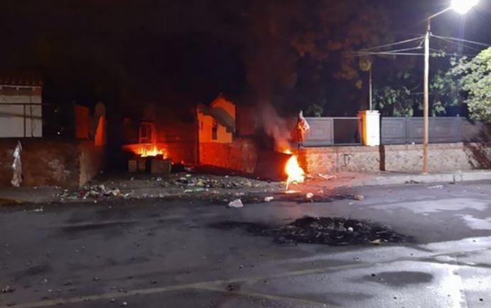 Incendiaron los portones de la residencia del gobernador de La Rioja | Política