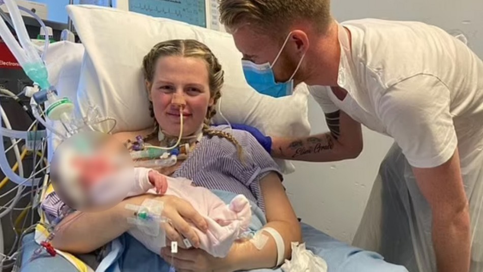 Estaba en coma por coronavirus, dio a luz y conoció a su hija recién un mes después | Internacionales