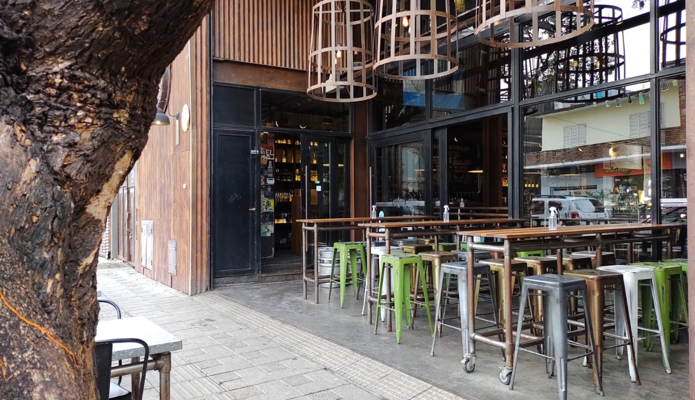 Por el temporal, se inundó un reconocido bar de Córdoba | Actualidad