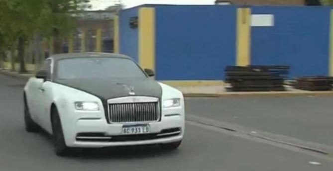 Tevez salió a pasear en su Rolls Royce por Marcos Juárez | Actualidad