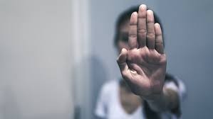 Intentó matar a su pareja cuando se enteró de que estaba embarazada: la apuñaló y la tiró a un basural | Internacionales