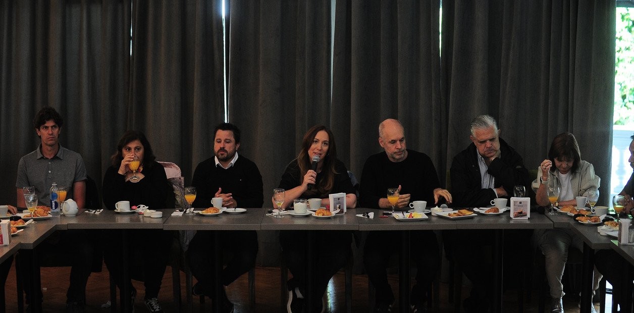 Desayuno de Juntos por el Cambio:  “Los argentinos tienen derecho a hacer oír su voz”, sentenció Vidal | Política