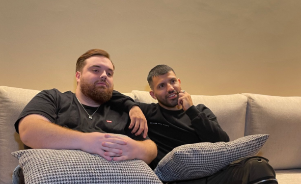 En medio de su impasse, el Kun Agüero se relaja junto a Ibai Llanos | Redes