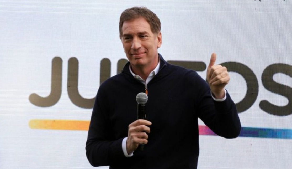 Santilli: "La gente pidió un cambio de rumbo y el Gobierno le respondió con un festejo en un día laboral" | Política