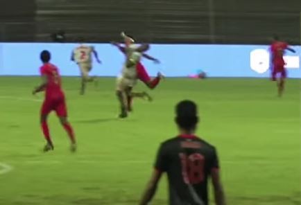 Tarjeta roja para un ministro: fue expulsado por un codazo en un partido | Deportes