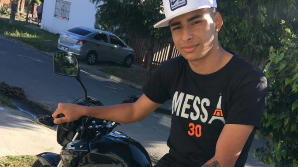 Se entregaron los tres policías que participaron del crimen de Lucas | Actualidad