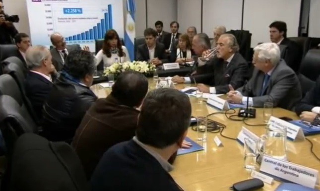 El Gobierno anunció que el nuevo salario mínimo, vital y móvil será de 6.060 pesos | Política