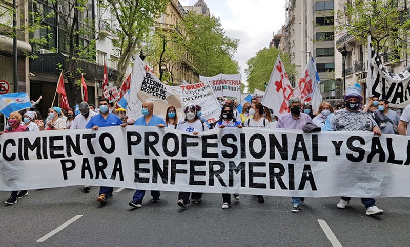"Marcha de las antorchas": Enfermeros y personal de salud de CABA se movilizan entre el Congreso y la Plaza de Mayo | Actualidad